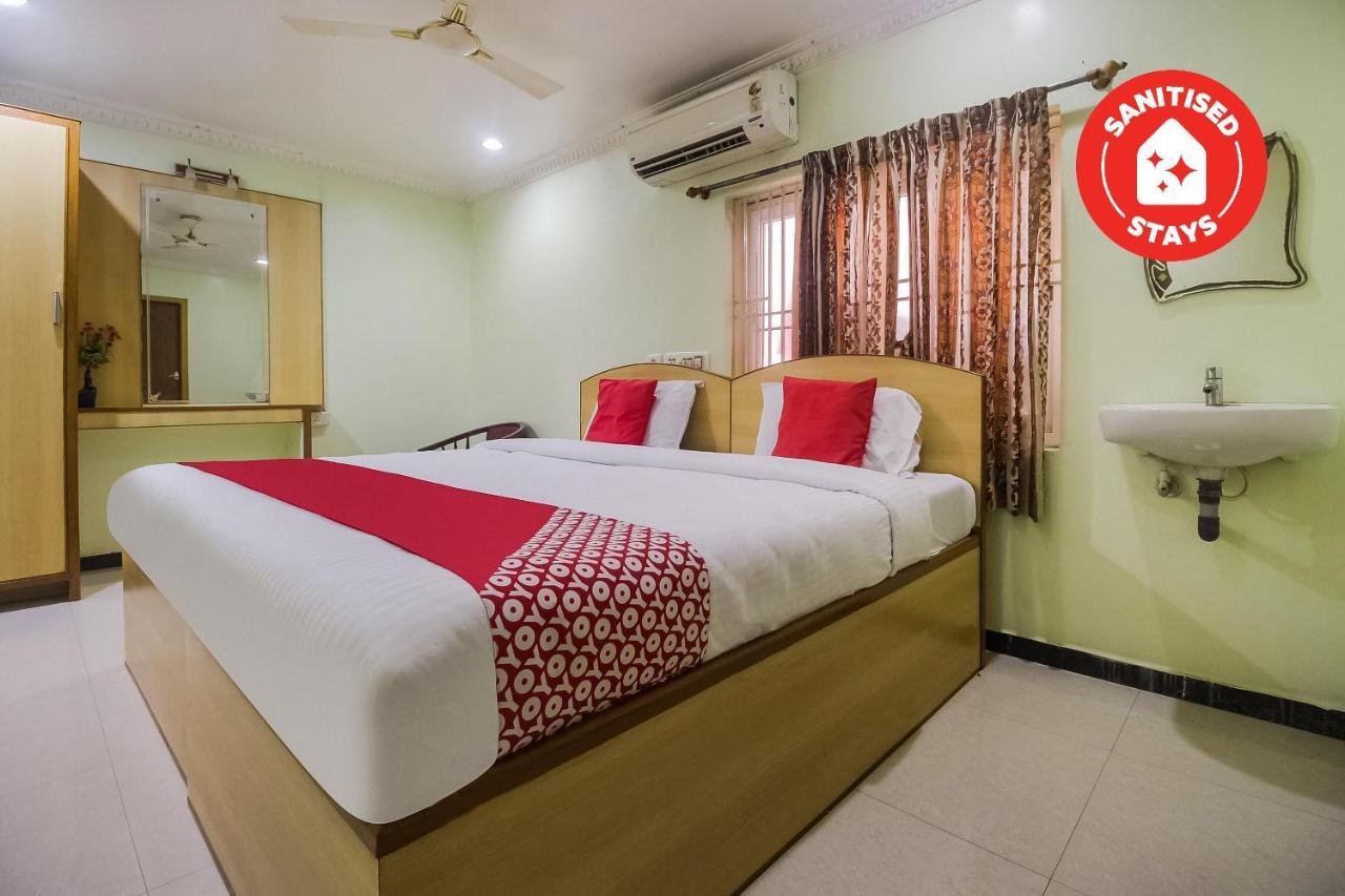Oyo 70841 Hotel Anjali Residency Velur Kültér fotó