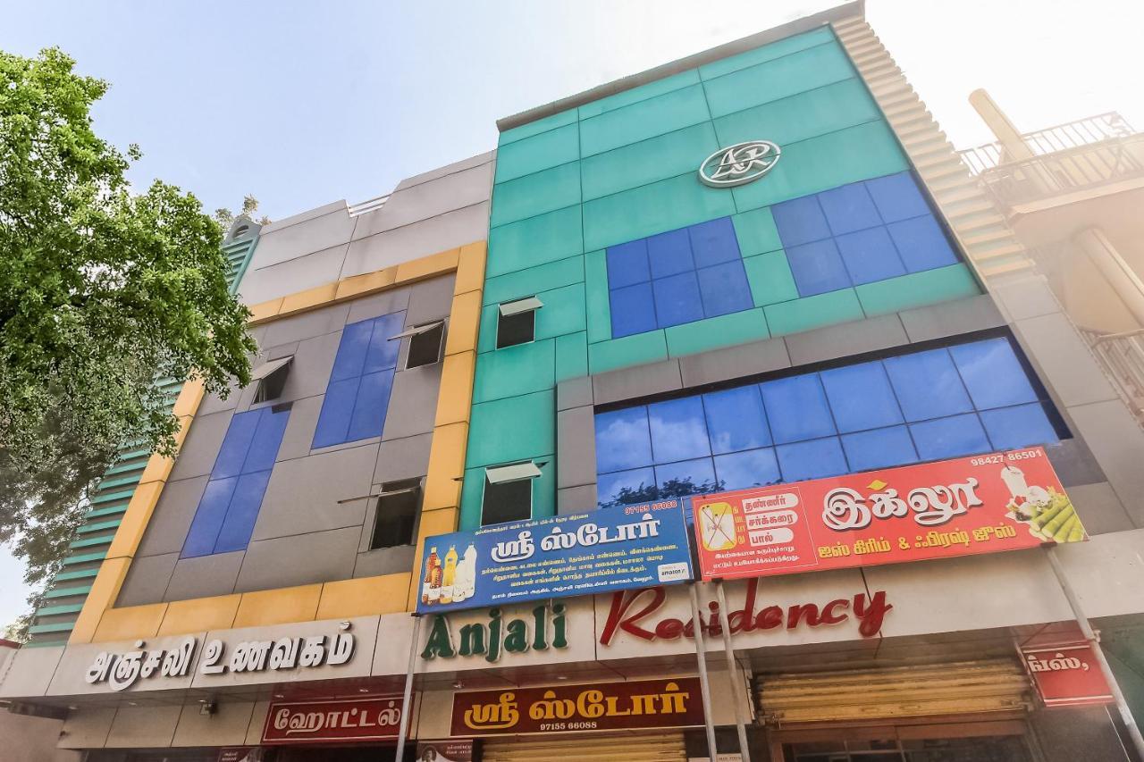 Oyo 70841 Hotel Anjali Residency Velur Kültér fotó